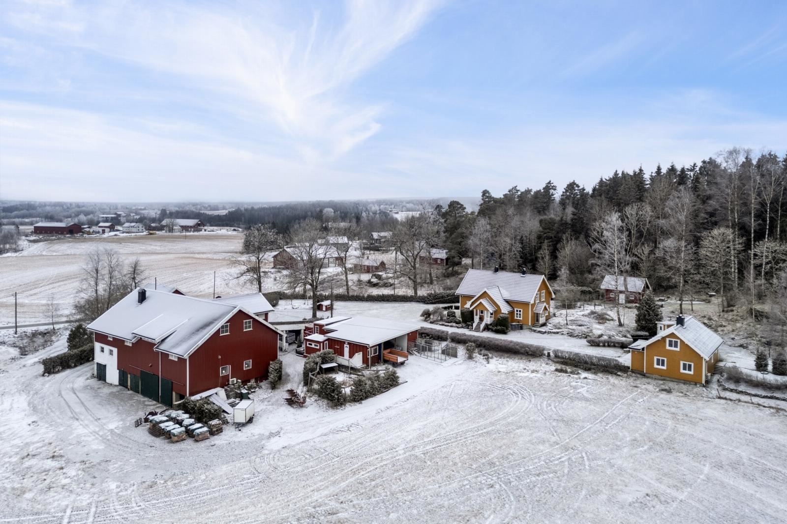 Tunet ovenfra jordet i øst